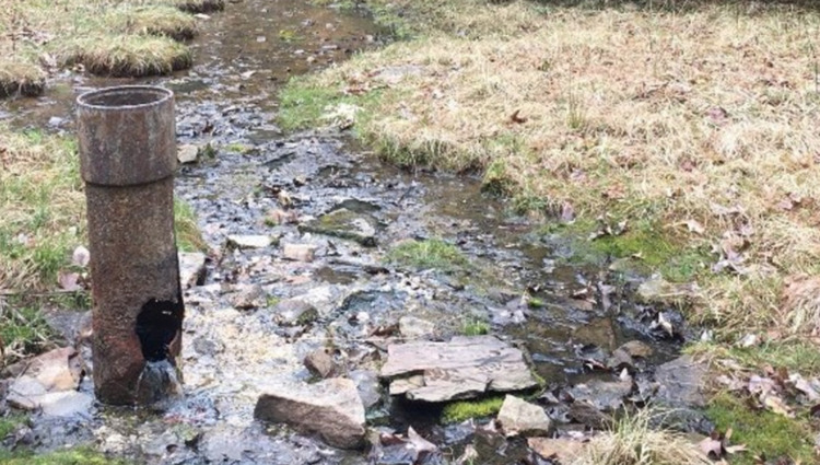 Abandoned well (Photo: PA DEP)