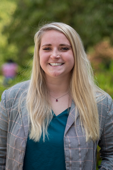 Olivia Fessler headshot