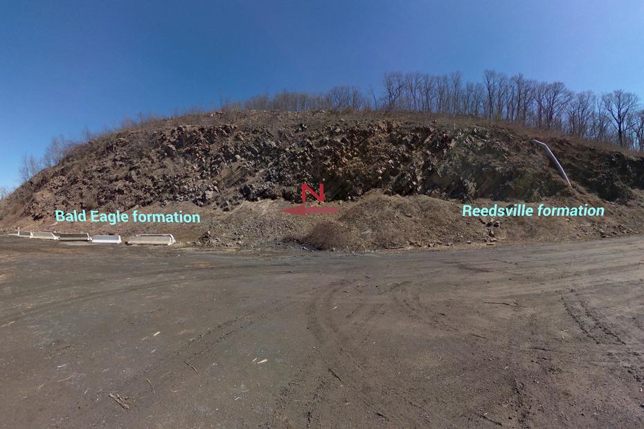 Wide view of Reedsville showing two differing rock formation, the Bald Eagle formation (left) and the Reedsville formation